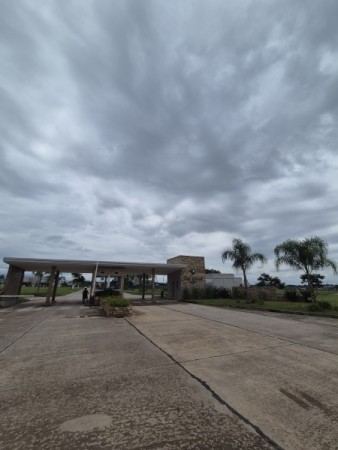 Lote en Country Las Limas en San Pablo