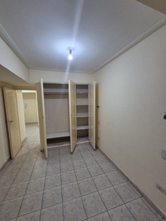 Departamento 1 dormitorio apto mascota en San Lorenzo 1.110 esquina Alberdi