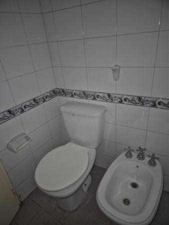 Departamento 1 dormitorio apto mascota en San Lorenzo 1.110 esquina Alberdi