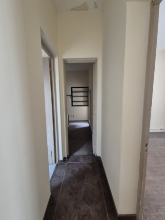 Departamento de tres ambientes en plena City Bancaria en San Martin 677