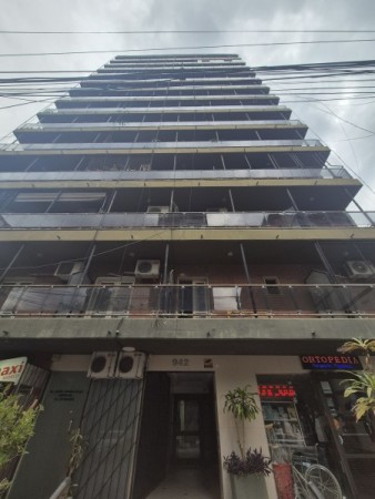 Departamento 1d en Corrientes al 900