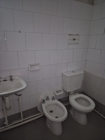 Casa con fin comercial en Jujuy 135 ideal Centro Medico, Terapeutico, etc