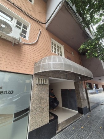 Departamento 1 dormitorio apto mascota en San Lorenzo 1.110 esquina Alberdi