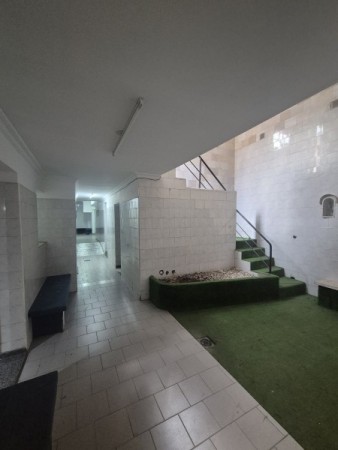 Casa con fin comercial en Jujuy 135 ideal Centro Medico, Terapeutico, etc