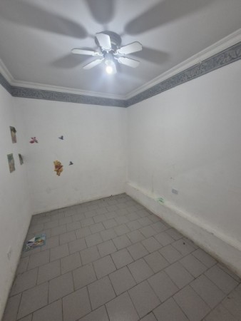 Casa con fin comercial en Jujuy 135 ideal Centro Medico, Terapeutico, etc