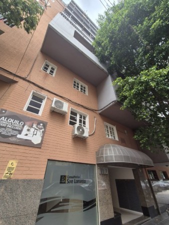 Departamento 1 dormitorio apto mascota en San Lorenzo 1.110 esquina Alberdi