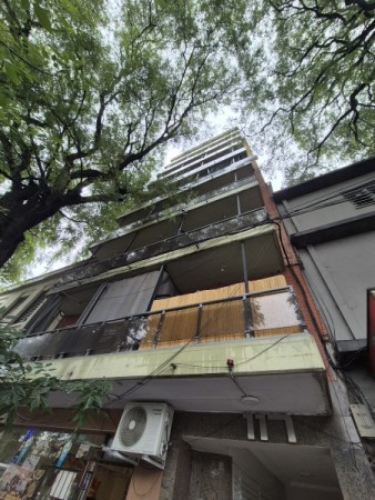 Departamento de un dormitorio apto mascota en Avenida Mitre 117