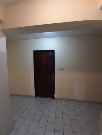 DEPARTAMENTO DE TRES DORMITORIOS EN CHACABUCO AL 200 