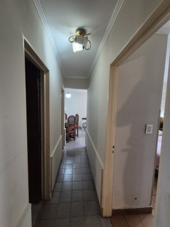 Departamento tres dormitorios en Don Bosco 3.200