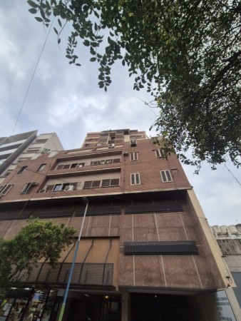 Departamento de tres dormitorios con cochera en Cordoba 450 apto credito hipotecario OPORTUNIDAD