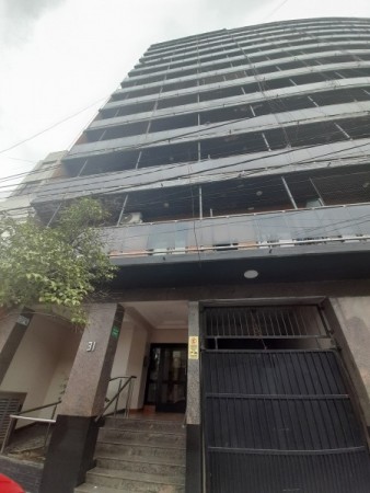 Departamento dos dormitorios Parque Avellaneda apto mascotas
