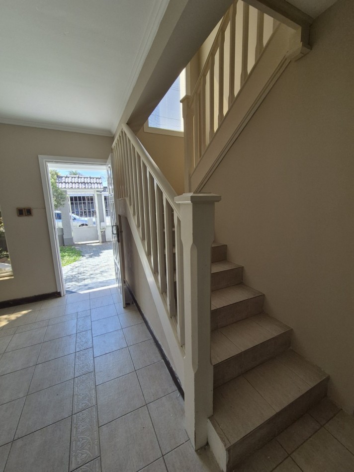 DUPLEX EN YERBA BUENA CON PILETA DE 4D EN CALLE PERU AL 1400