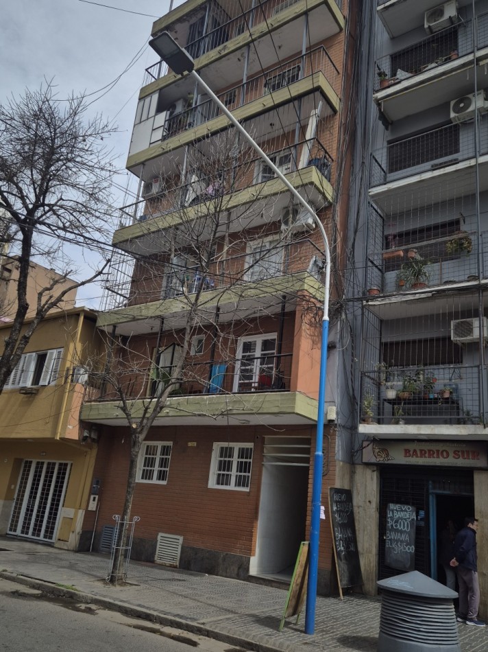 DEPARTAMENTO MONOAMBIENTE CON DIVISION EN BARRIO SUR BUENOS AIRES 635