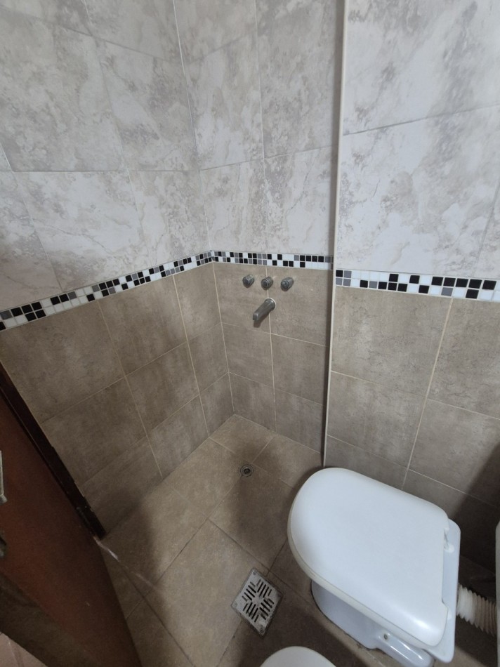 DEPARTAMENTO DE TRES DORMITORIOS PLANTA BAJA CON PATIO EN BOLIVAR 1055 A METROS PLAZA BELGRANO