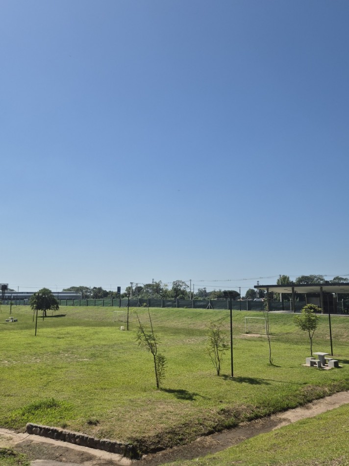 HERMOSO LOTE CENTRAL  DE 372 M2 EN COUNTRY VIENTO SUR EN SAN PABLO
