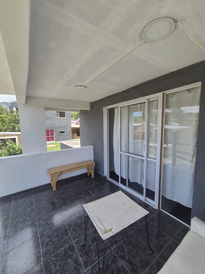 CASA EN LA OVEJERIA TAFI DEL VALLE DE CUATRO DORMITORIOS 