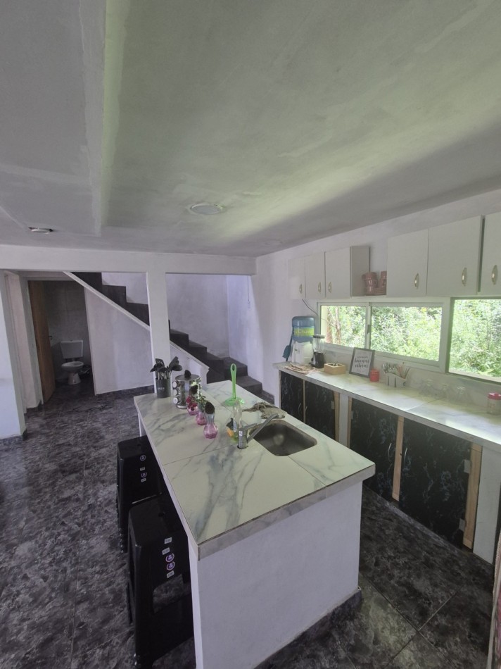 CASA EN LA OVEJERIA TAFI DEL VALLE DE CUATRO DORMITORIOS 