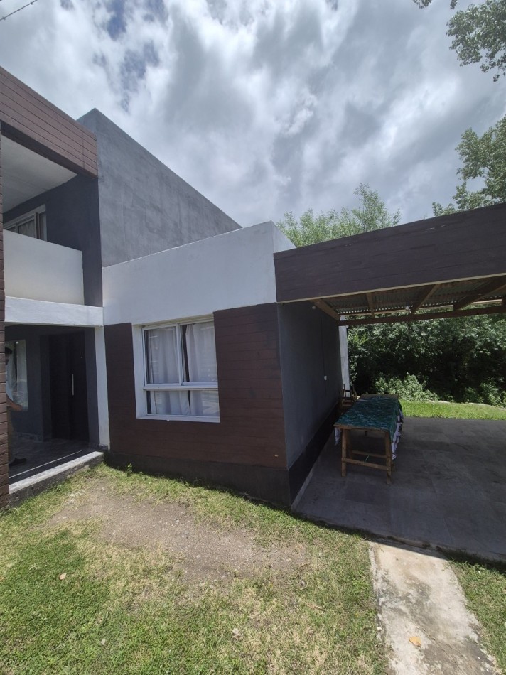 CASA EN LA OVEJERIA TAFI DEL VALLE DE CUATRO DORMITORIOS 