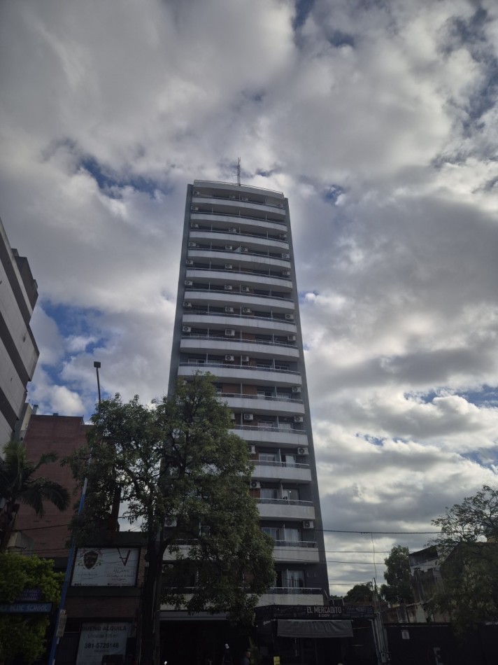 DEPARTAMENTO DE UN DORMITORIO CON BALCON EN AVENIDA MATE DE LUNA AL 2.200 EDIFICIO LA COLORADA