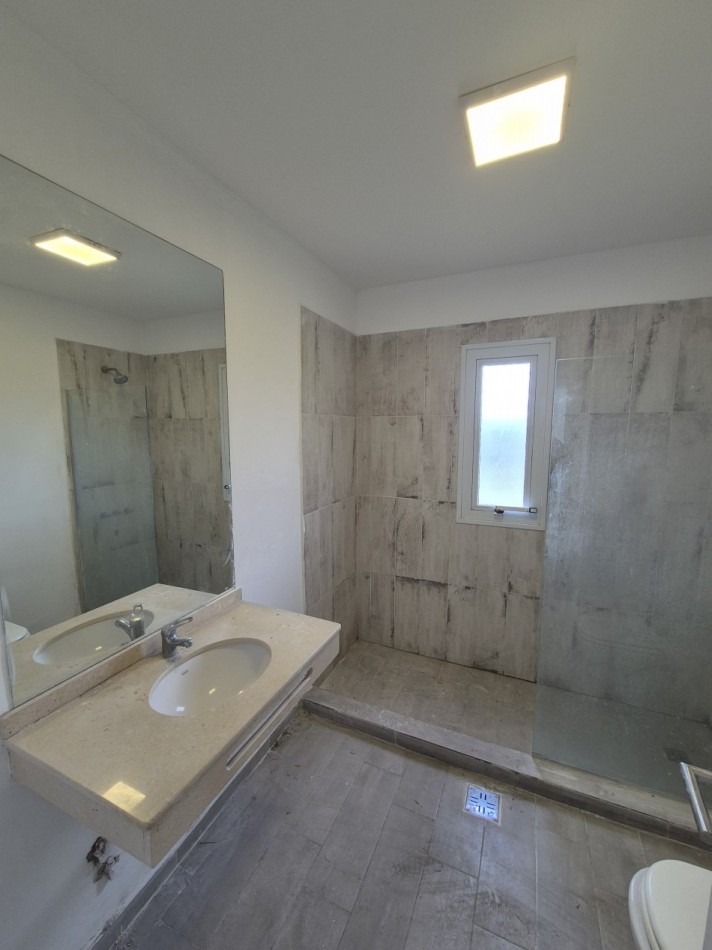 CASA APTA CREDITO 3 DORMITORIOS EN COUNTRY PRADERAS DEL NOGAL EN LOS NOGALES