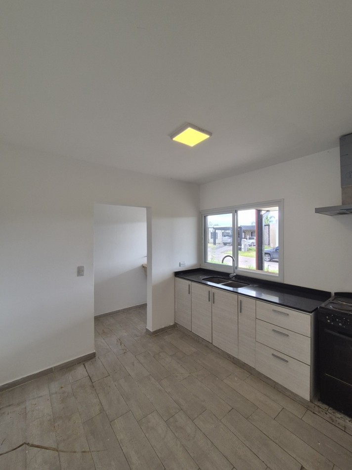 CASA APTA CREDITO 3 DORMITORIOS EN COUNTRY PRADERAS DEL NOGAL EN LOS NOGALES