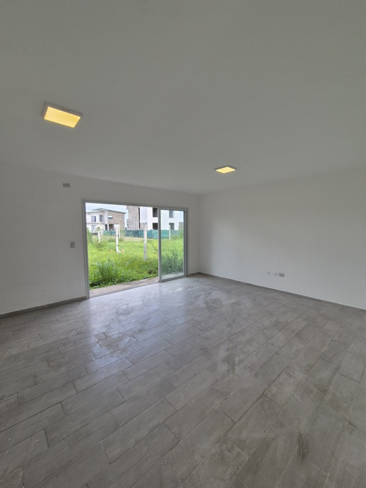 CASA APTA CREDITO 3 DORMITORIOS EN COUNTRY PRADERAS DEL NOGAL EN LOS NOGALES