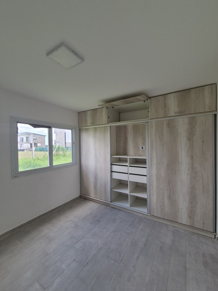 CASA APTA CREDITO 3 DORMITORIOS EN COUNTRY PRADERAS DEL NOGAL EN LOS NOGALES