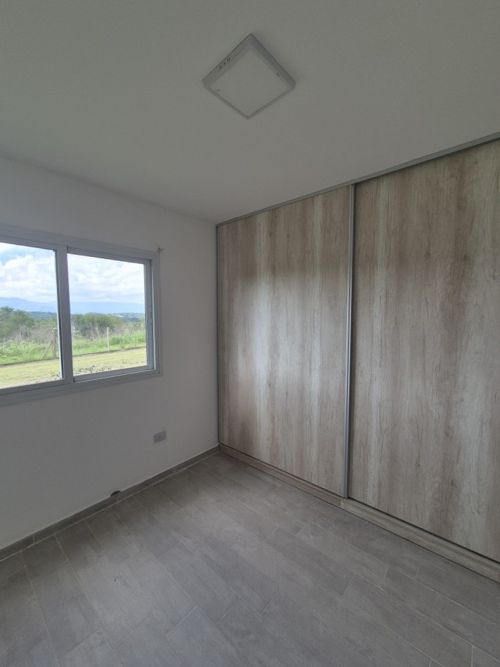 CASA APTA CREDITO 3 DORMITORIOS EN COUNTRY PRADERAS DEL NOGAL EN LOS NOGALES