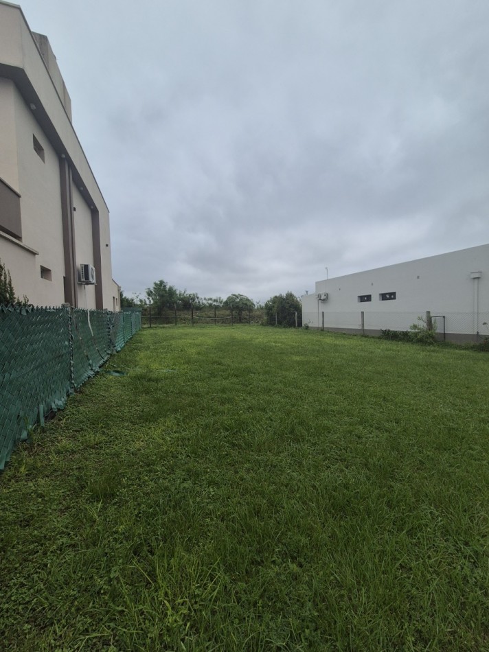 TERRENO EN BARRIO CERRADO ALTOS DEL CEVIL 2 CON ESCRITURA