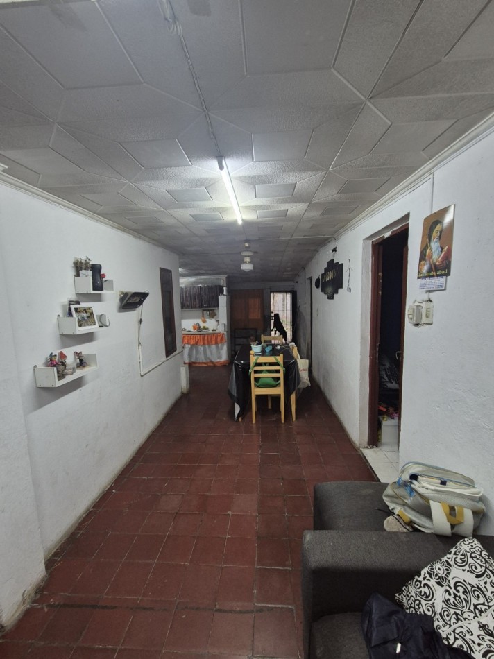 CASA DE TRES DORMITORIOS EN BARRIO ZENON SANTILLAN ALTURA CHILE AL 3100 APTA CREDITO 