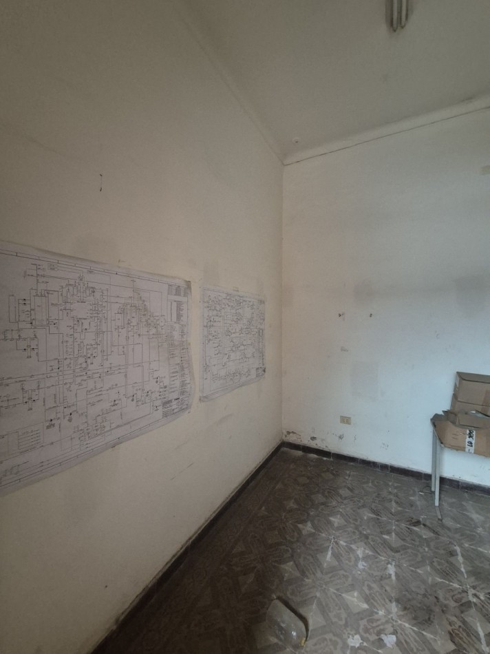 CASA PARA VIVIENDA O COMERCIAL A REMODELAR EN GENERAL PAZ 1400 ENTRE AVENIDA ALEM Y MIGUEL LILLO APTA CREDITO