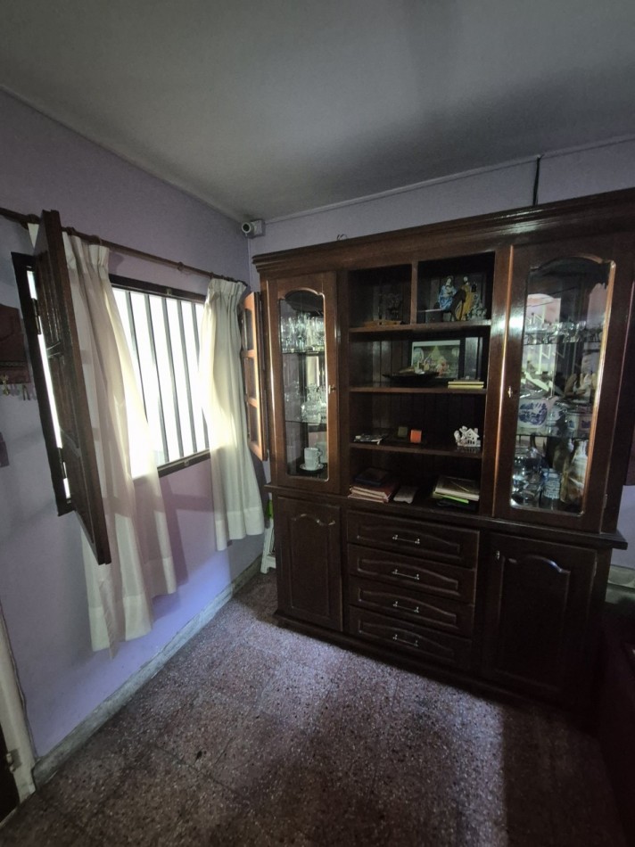 DUPLEX DE TRES DORMITORIOS EN BARRIO SUR RONDEAU AL 400 CON COCHERA