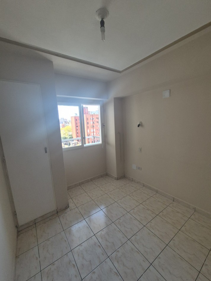 DEPARTAMENTO DE UN DORMITORIO CON BALCON EN GENERAL PAZ AL 900 OPORTUNIDAD