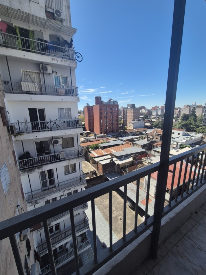 DEPARTAMENTO DE UN DORMITORIO CON BALCON EN GENERAL PAZ AL 900 OPORTUNIDAD