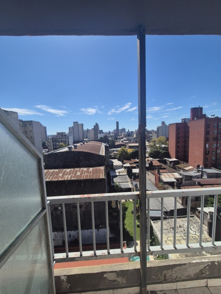 DEPARTAMENTO MONOAMBIENTE DE 39 M2 CON BALCON EN GENERAL PAZ 969 IDEAL ESTUDIANTES