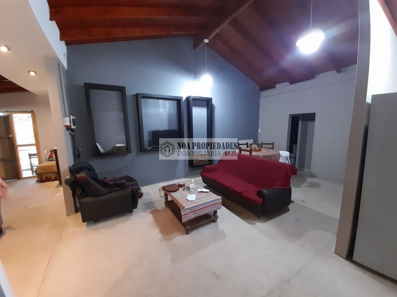 CASA EN EL CORTE YERBA BUENA CON PILETA DE TRES DORMITORIOS