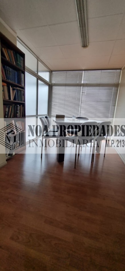 OFICINA DE ESTUDIO JURIDICO EN EDIFICIO TRIBUNALES PARK EN LAMADRID AL 300