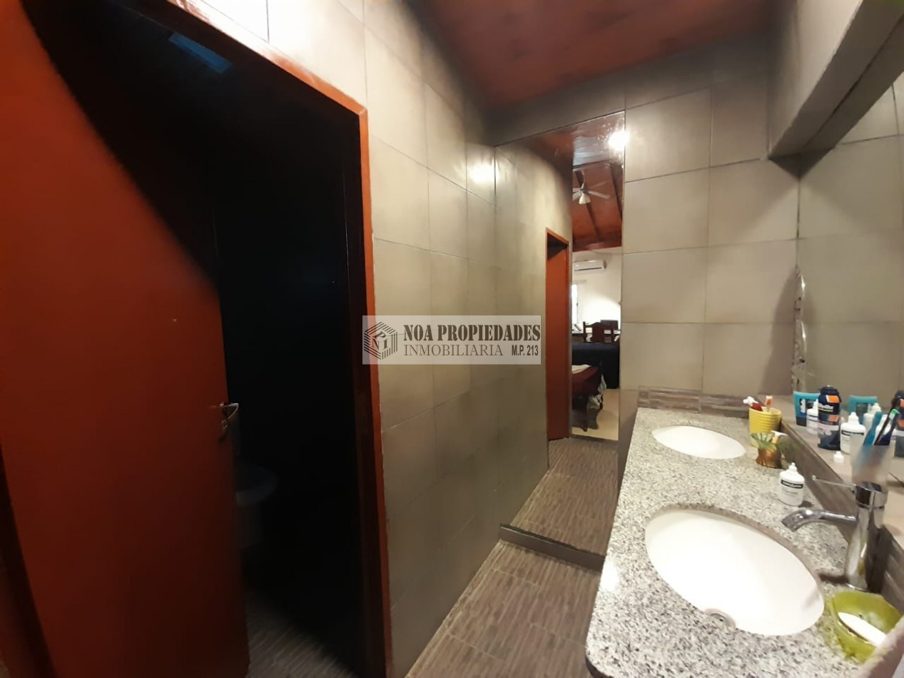 CASA EN EL CORTE YERBA BUENA CON PILETA DE TRES DORMITORIOS