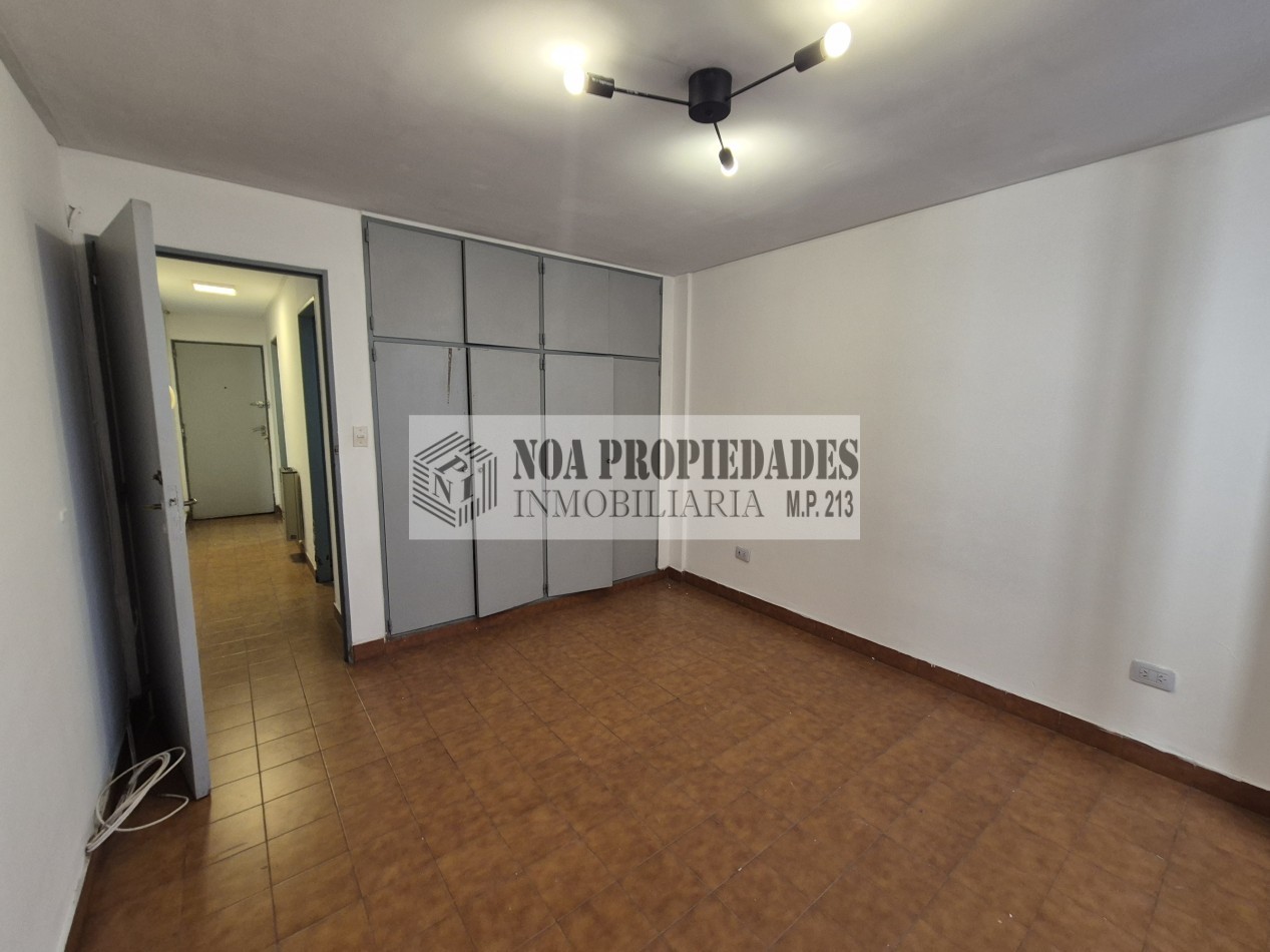 DEPARTAMENTO UN DORMITORIO FRENTE  A TRIBUNALES APTO VIVIENDA U OFICINA