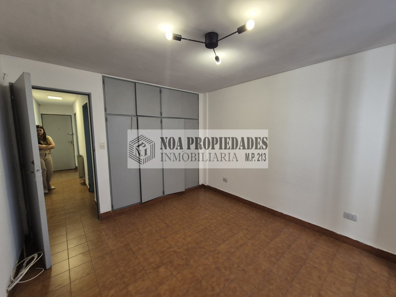DEPARTAMENTO UN DORMITORIO FRENTE  A TRIBUNALES APTO VIVIENDA U OFICINA
