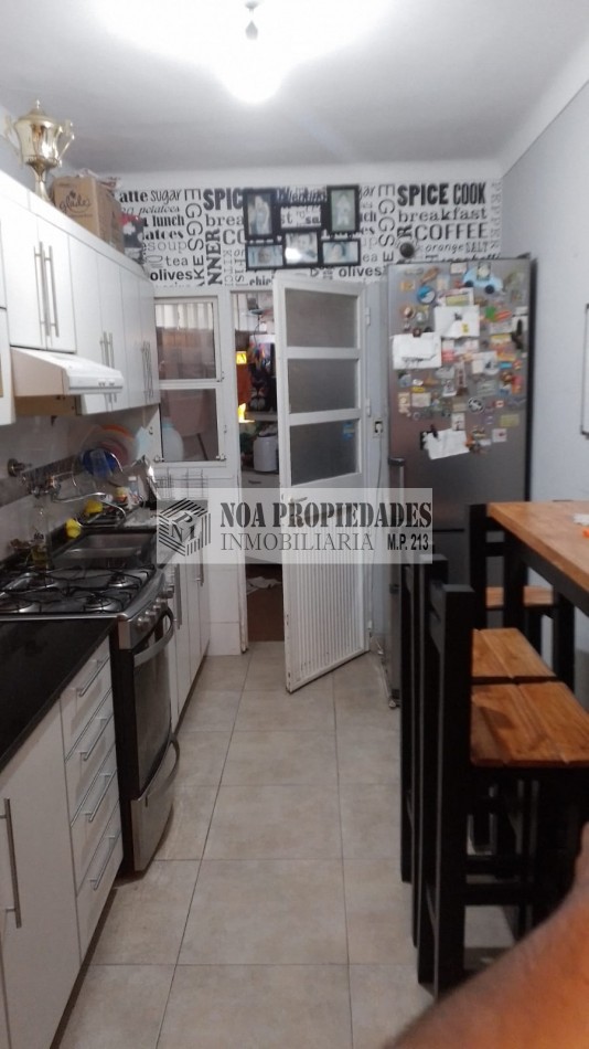 DEPARTAMENTO 4 DORMITORIOS EN PB CON FONDO PROPIO EN AVENIDA BELGRANO Y CAMINO DEL PERU
