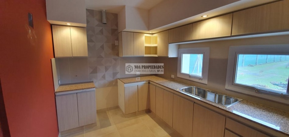 CASA DE TRES DORMITORIOS EN BARRIO CERRADO LAS QUINTAS 1 TAFI VIEJO