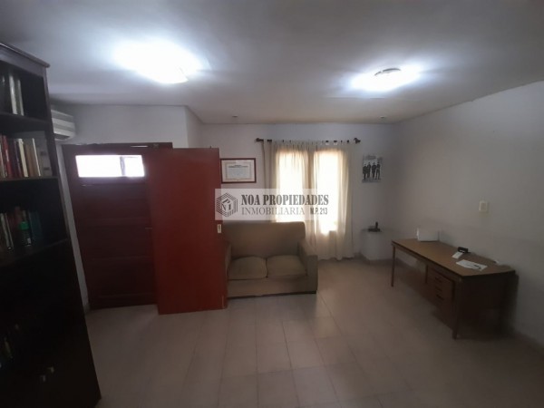 CASA ZONA REFINOR LA GARsA DE 3 DORMITORIOS