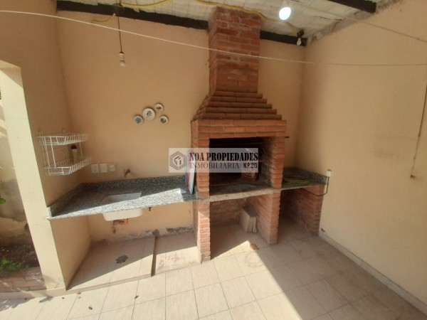 CASA ZONA REFINOR LA GARsA DE 3 DORMITORIOS