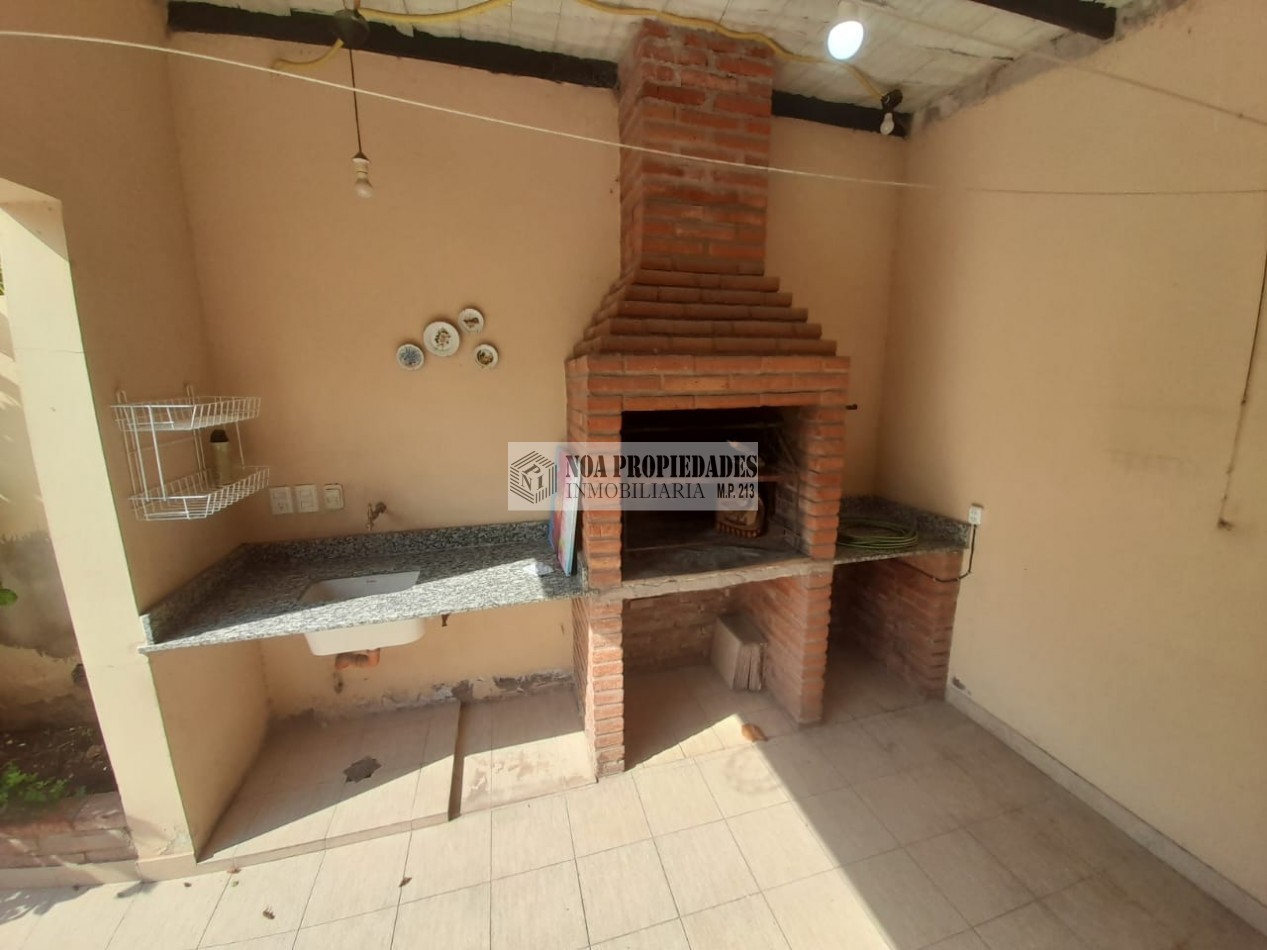 CASA EN BARRIO VILUCO ZONA REFINOR LA GARSA DE 3 DORMITORIOS