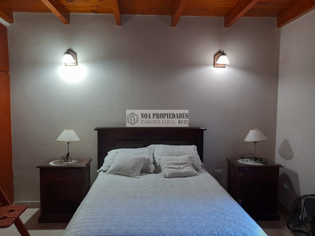 HERMOSA CASA EN 12 DE OCTUBRE AL 1300 CON PILETA