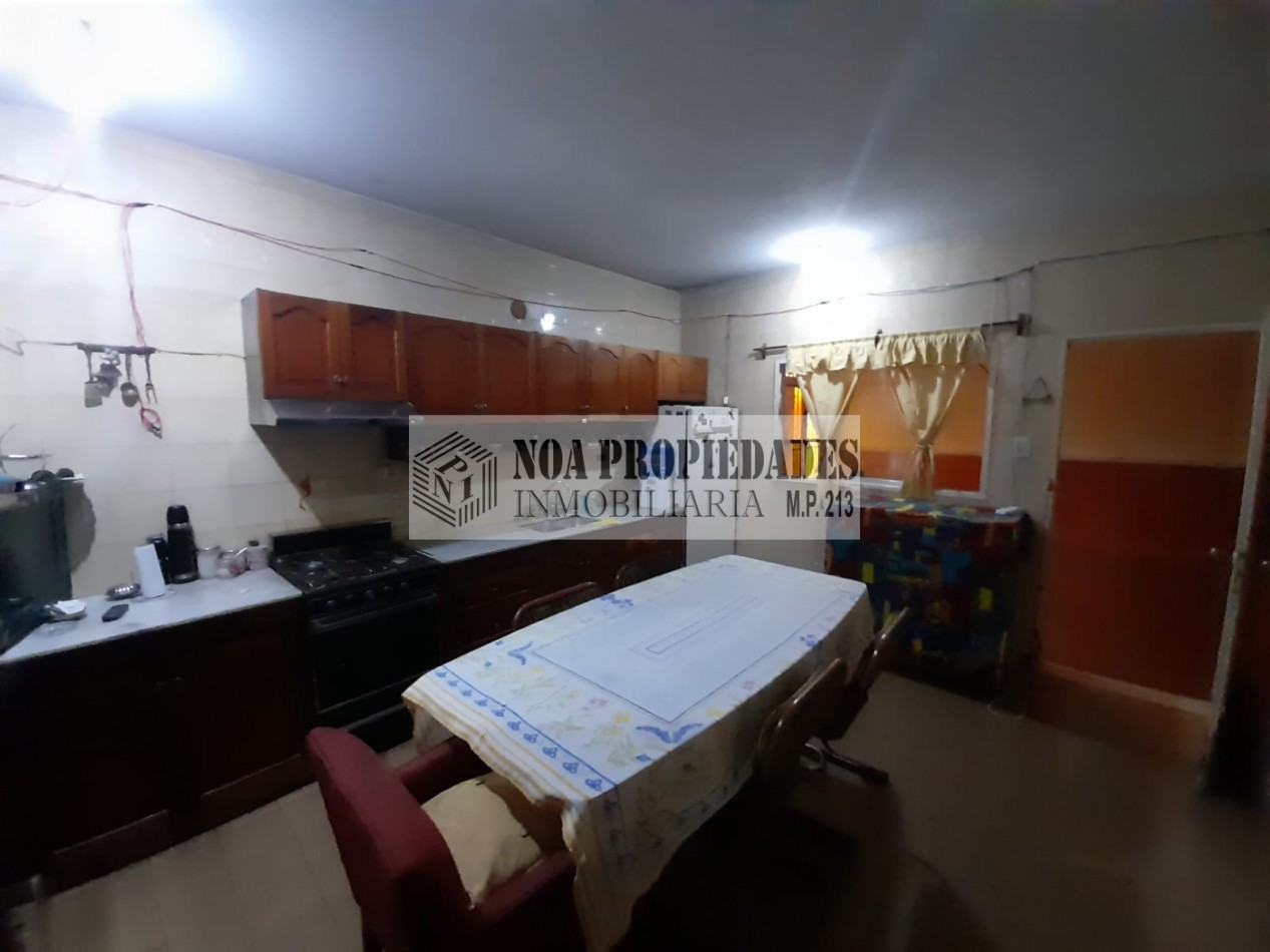 CASA ESQUINA EN MONTEAGUDO Y PERU OPORTUNIDAD