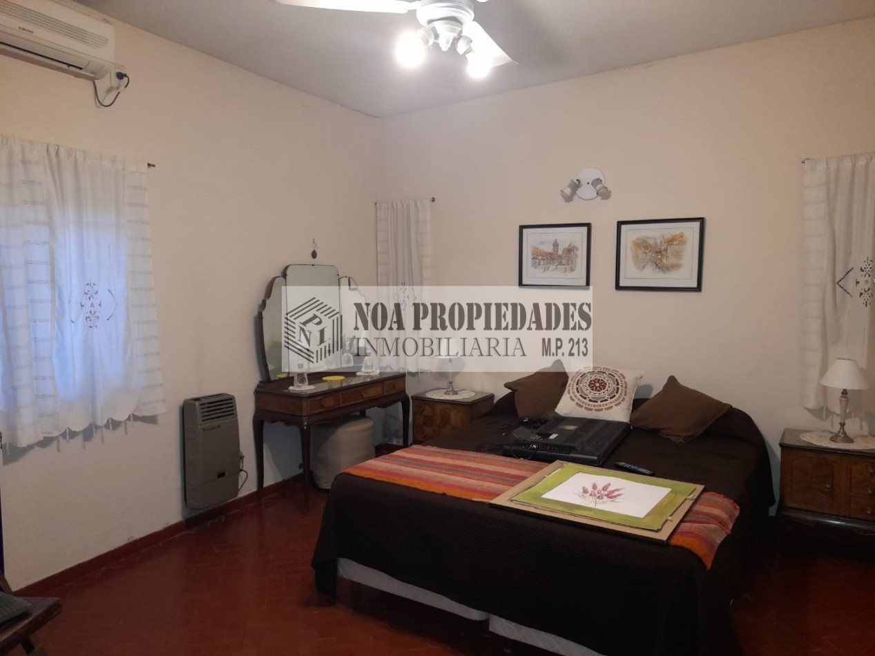 CASA EN YERBA BUENA CALLE PARAGUAY 735 CON PARQUE Y PILETA