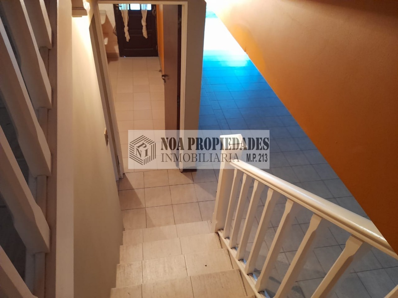CASA EN YERBA BUENA CON PILETA DE 4D EN CALLE PERU AL 1400