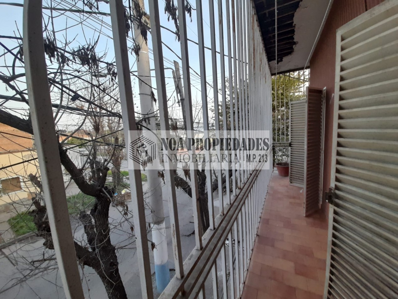 CASA ESQUINA EN MONTEAGUDO Y PERU OPORTUNIDAD